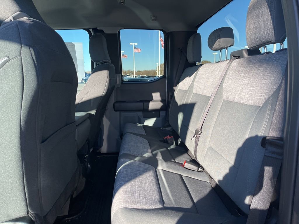 New 2026 Ford F250 XLT w/ FX4 Off-Road Package image 16