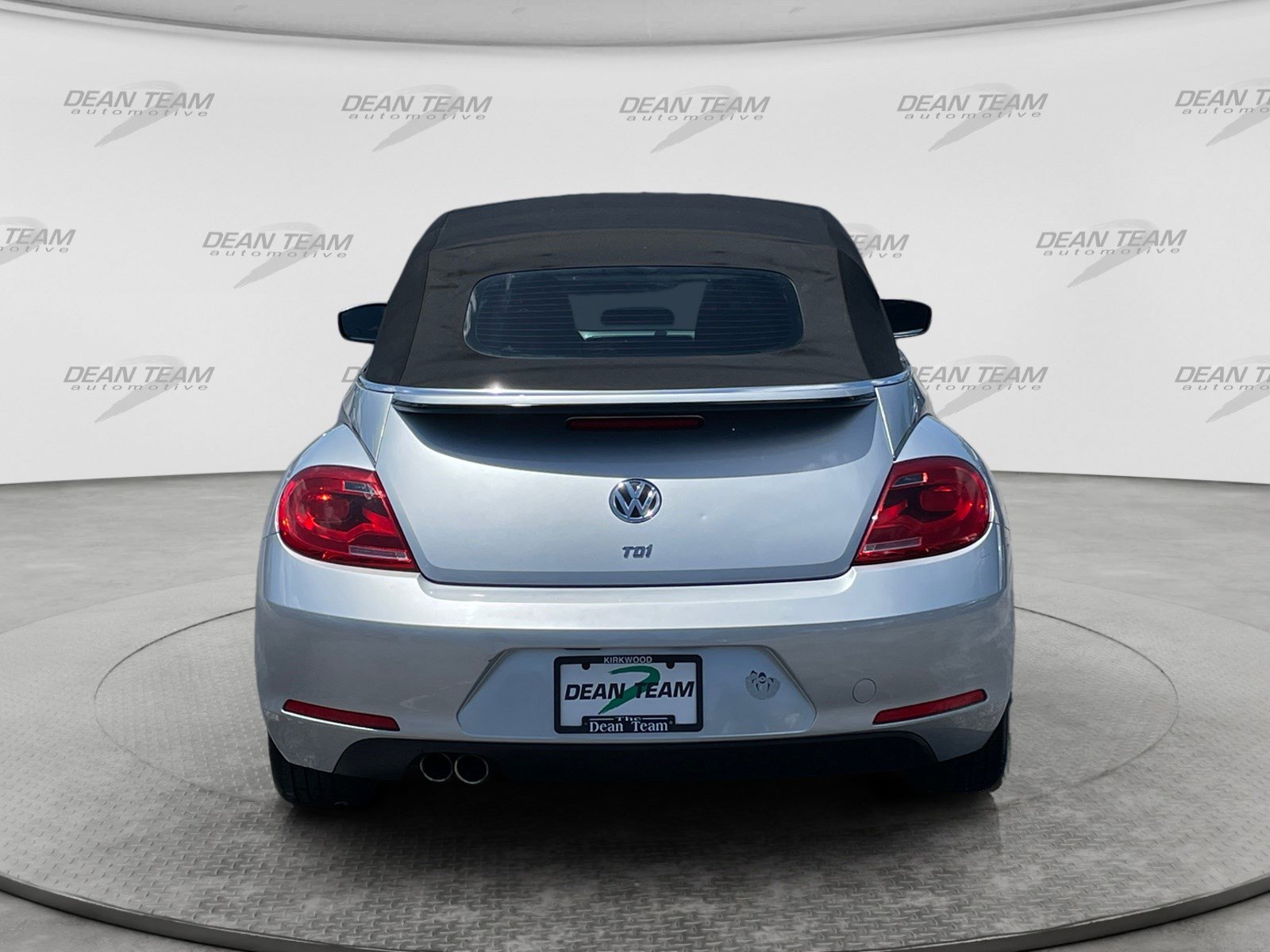 Used 2013 Volkswagen Beetle TDI FWD image 7