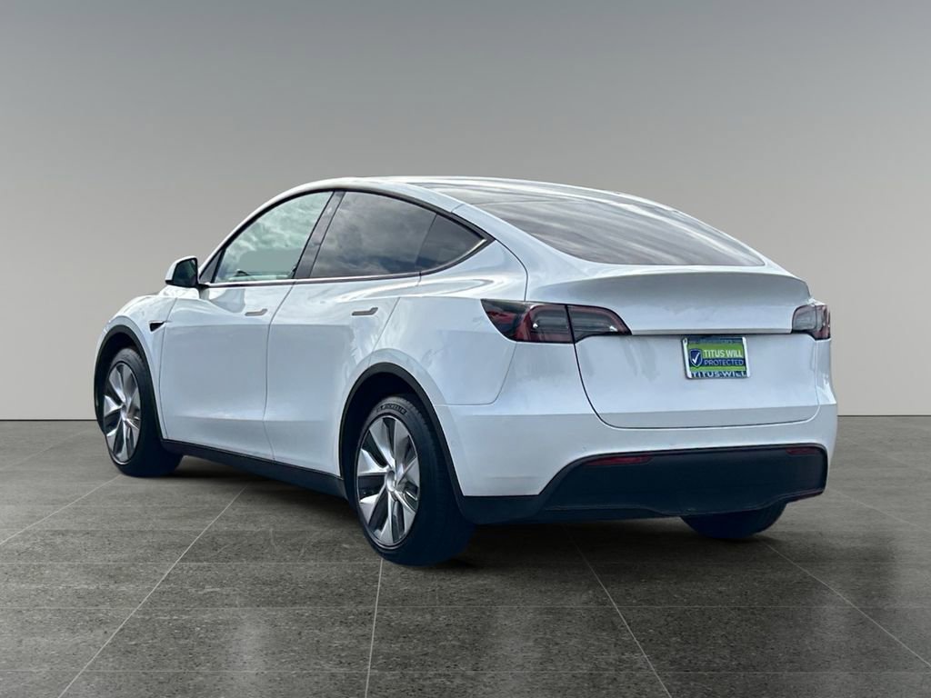 Used 2021 Tesla Model Y Long Range AWD/4WD image 5