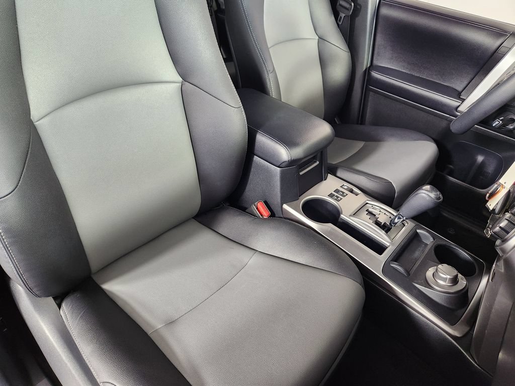 Used 2018 Toyota 4Runner SR5 Premium AWD/4WD image 11