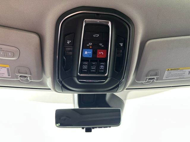 Used 2023 Jeep Grand Cherokee 4WD 4xe w/ Luxury Tech Group II image 24