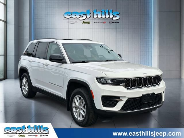 Certified 2025 Jeep Grand Cherokee Laredo X w/ Luxury Tech Group I AWD/4WD image 1