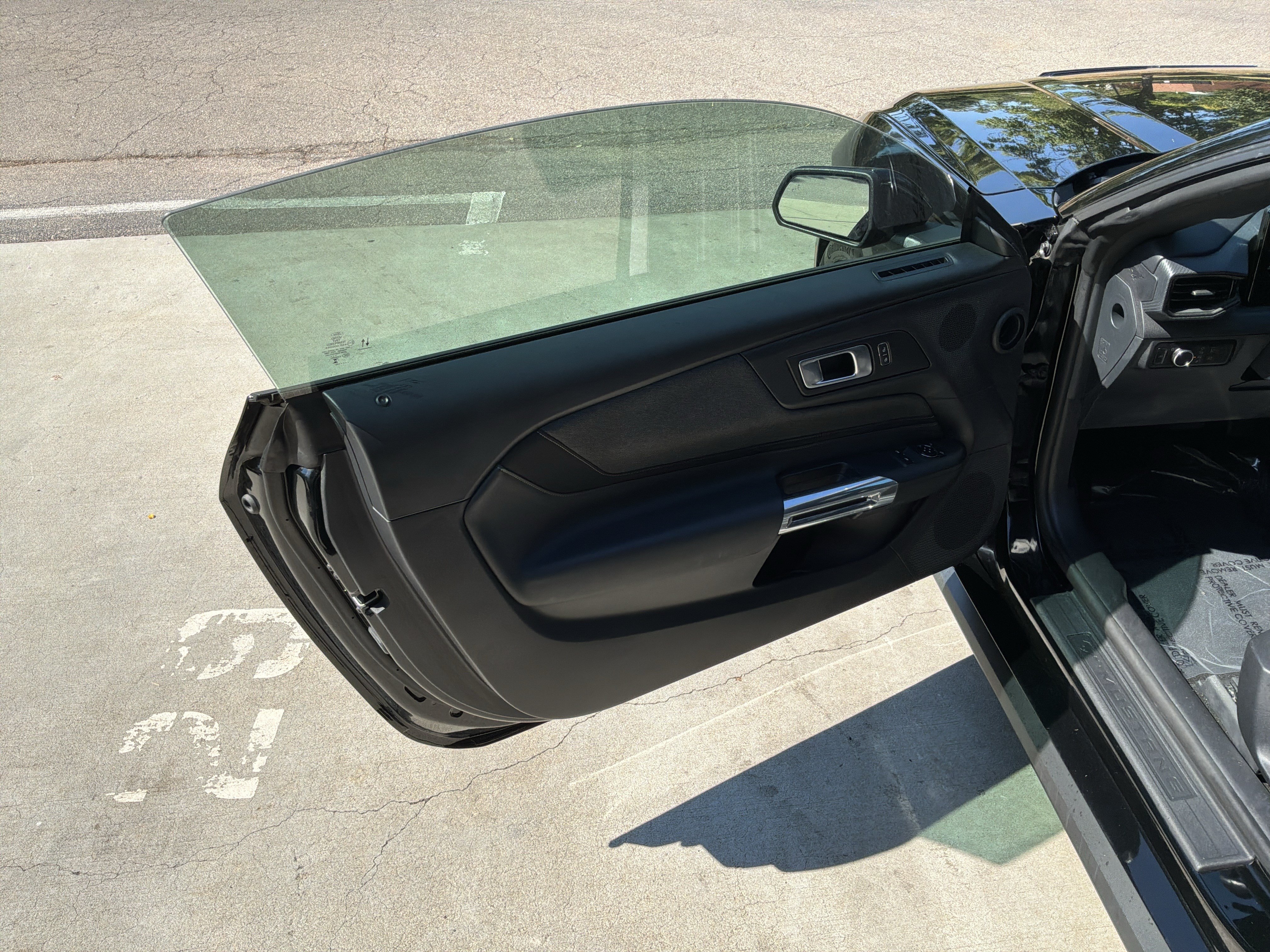 Used 2025 Ford Mustang GT RWD image 14