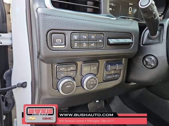 Used 2024 GMC Yukon Denali w/ Advanced Technology Package AWD/4WD image 23