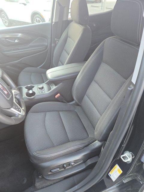 Used 2023 GMC Terrain SLE w/ Driver Convenience Package image 10
