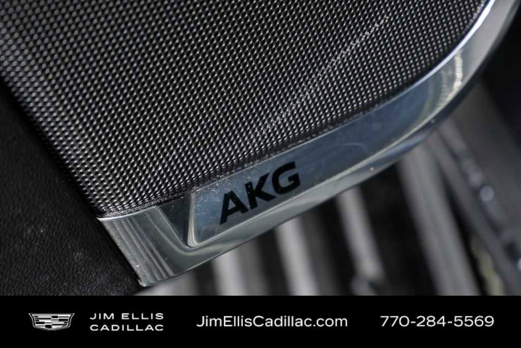 Used 2023 Cadillac Escalade Premium Luxury Platinum w/ Heavy-Duty Trailer Package image 7