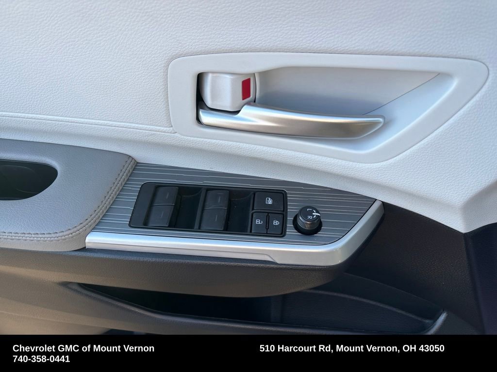 Used 2025 Toyota Sienna XLE w/ XLE Plus Package image 14