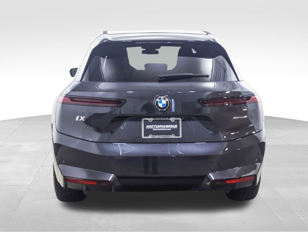 New 2026 BMW iX xDrive45 image 4