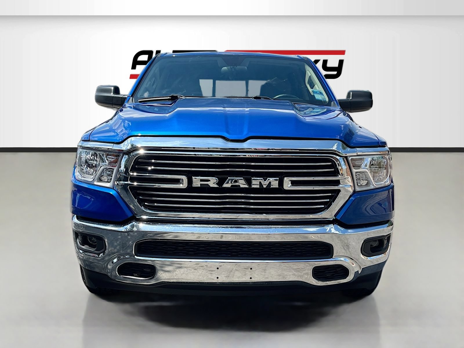 Used 2019 RAM 1500 Big Horn AWD/4WD image 2
