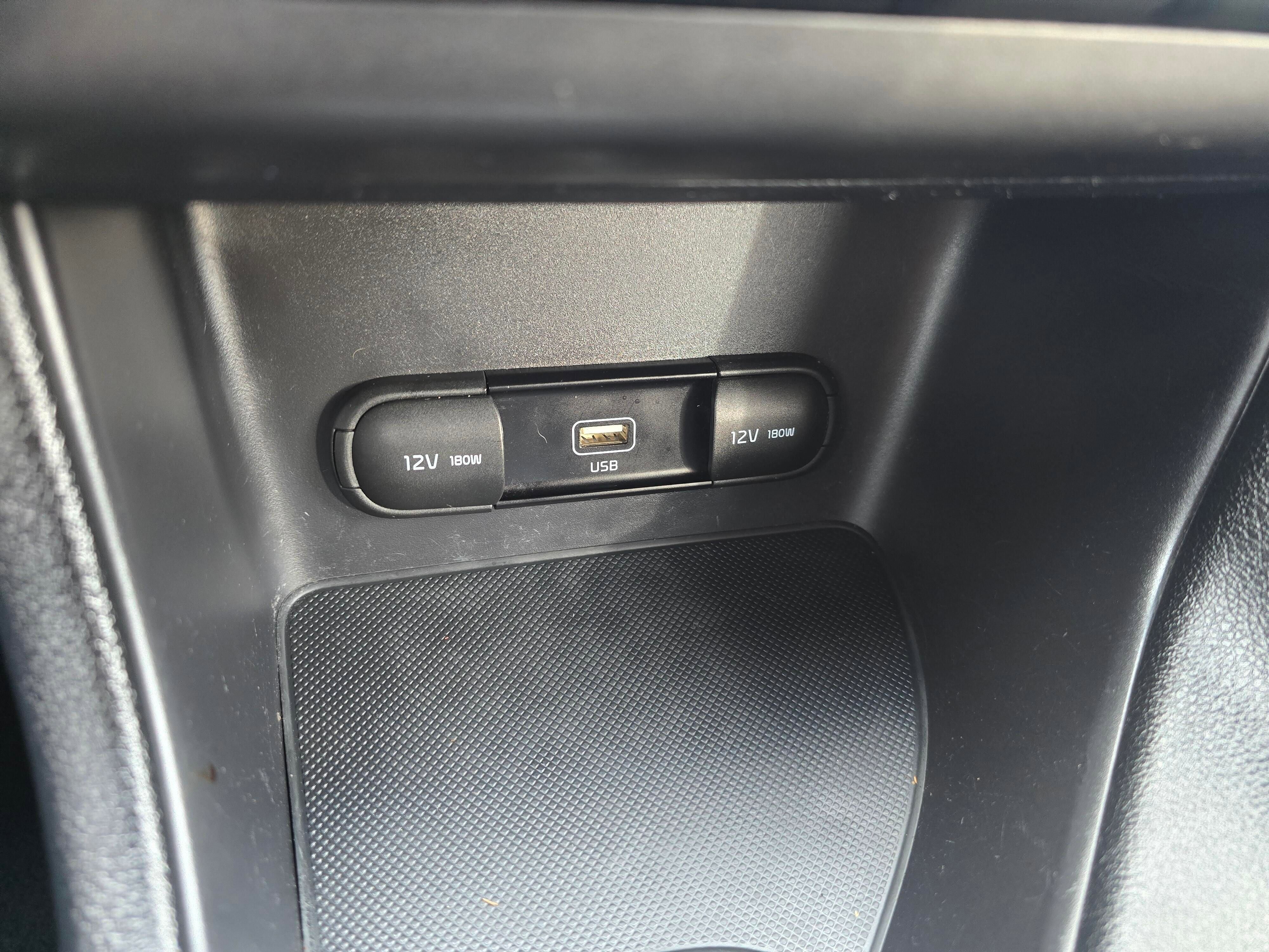 Used 2022 Kia Sportage LX image 19