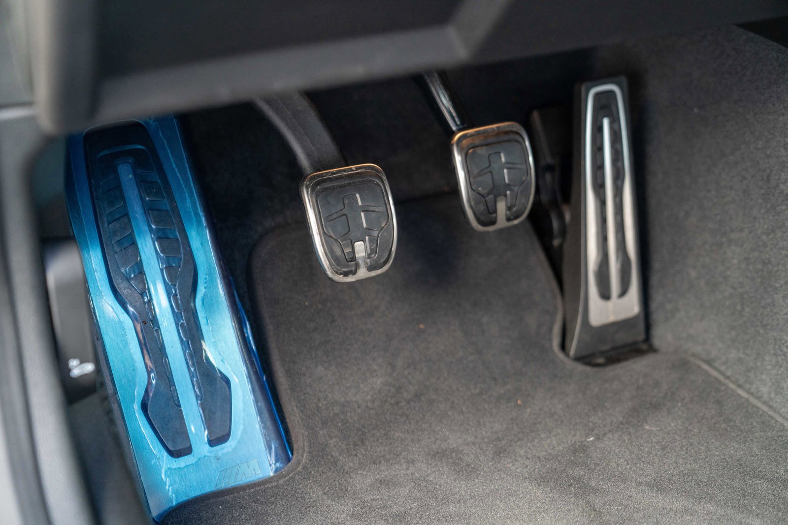 Used 2024 BMW M2 w/ Lighting Package image 20