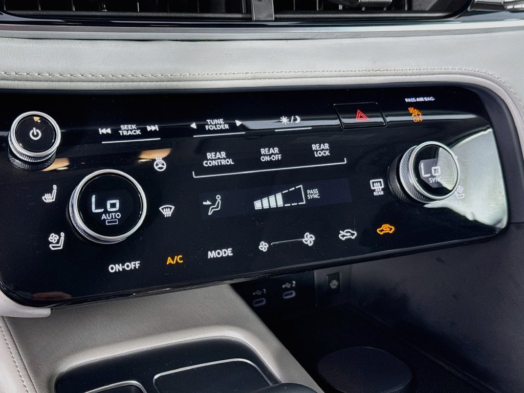 Certified 2027 INFINITI QX60 Luxe w/ Cargo Package FWD image 16