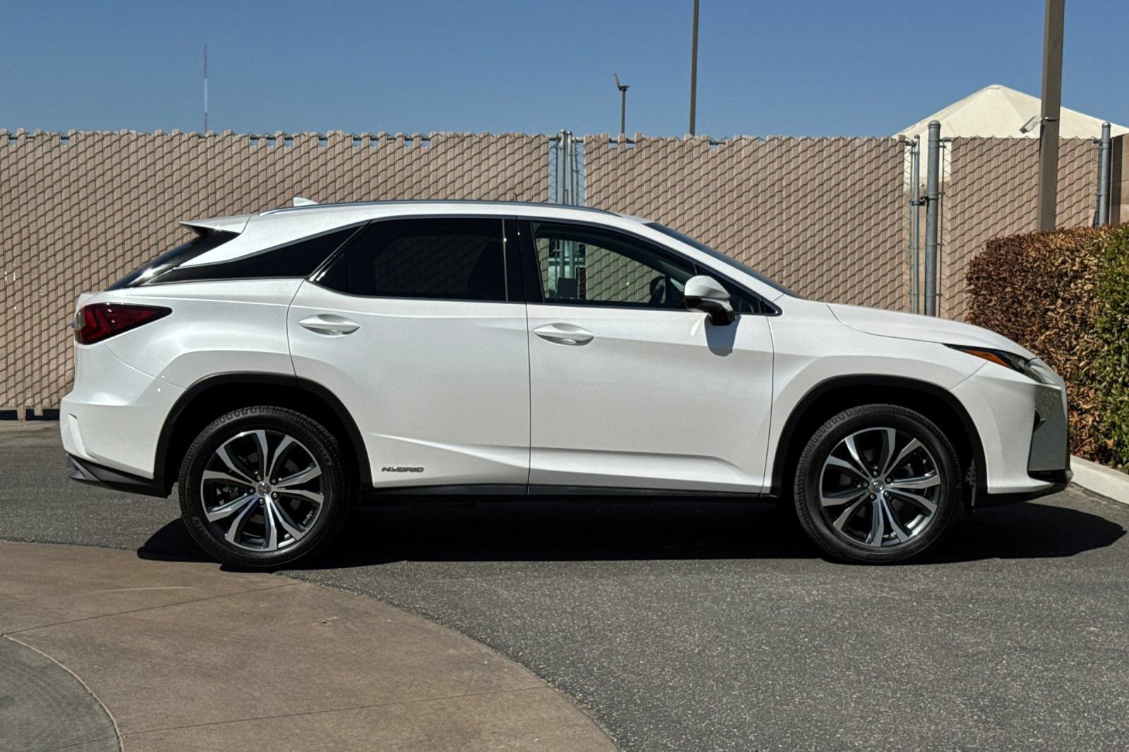 Used 2017 Lexus RX 450h AWD w/ Cold Weather Package image 3
