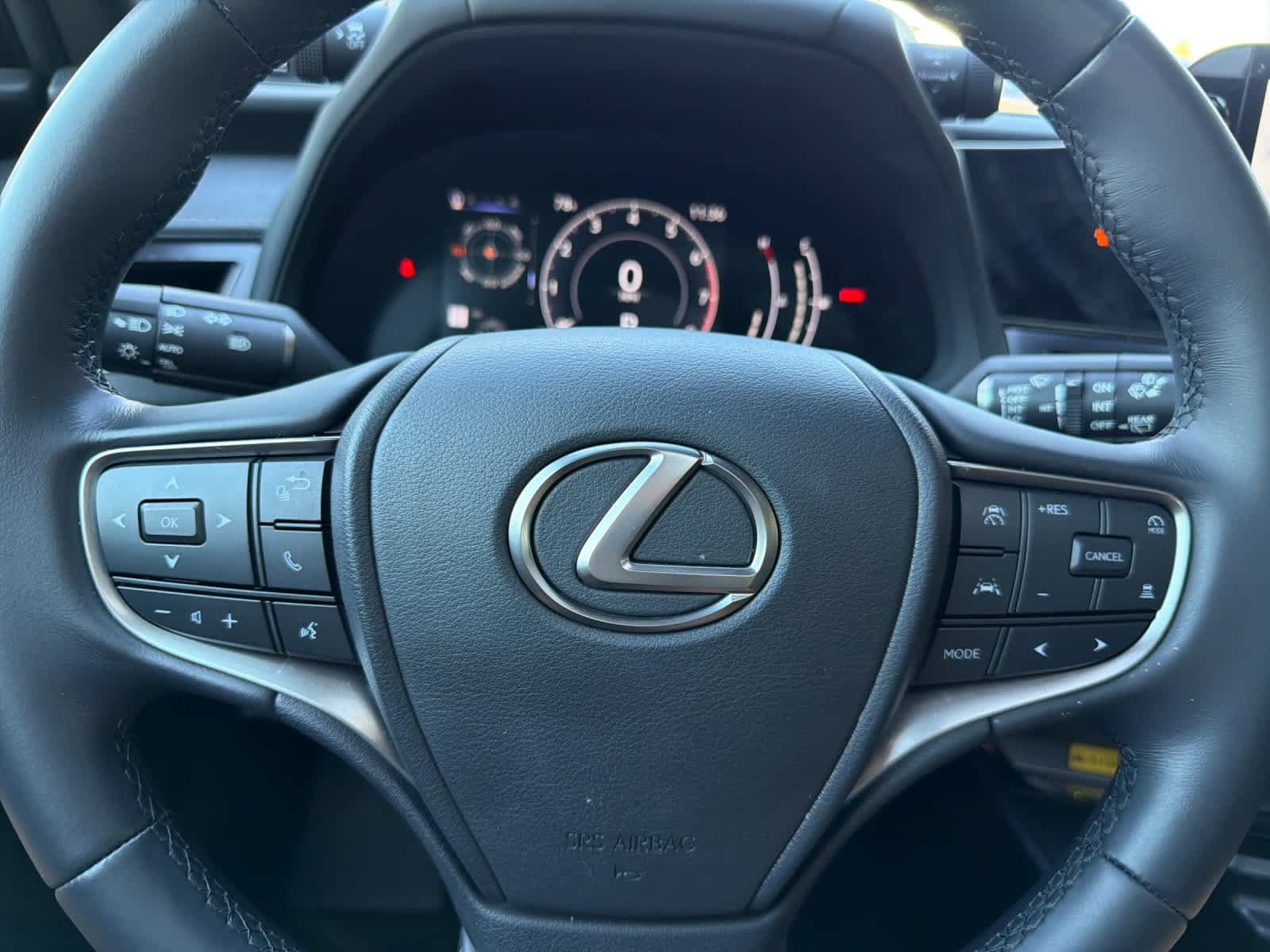 Certified 2025 Lexus UX 300h FWD w/ Accessory Package (Z2) image 25
