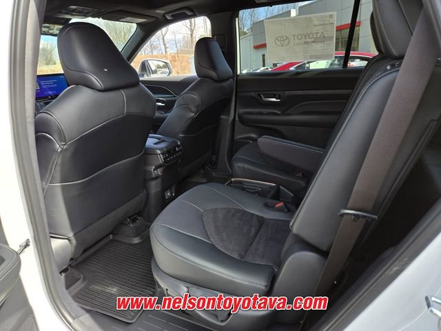 New 2026 Toyota Grand Highlander AWD Hybrid image 7