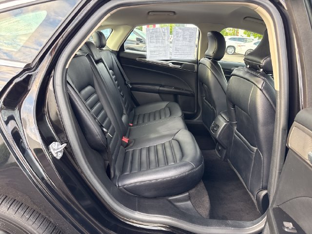 Used 2019 Ford Fusion SEL FWD image 10