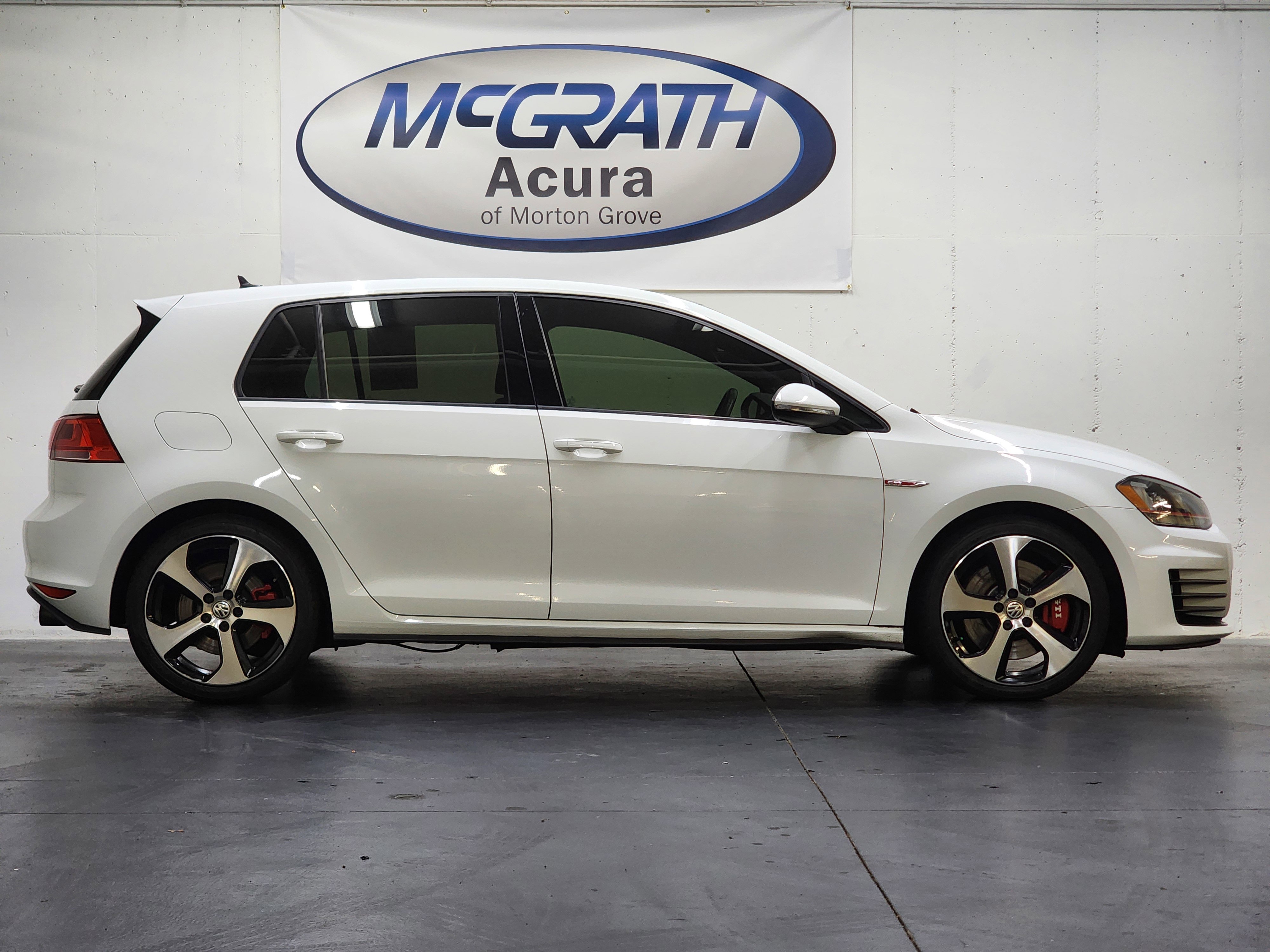 Used 2017 Volkswagen GTI Autobahn image 3