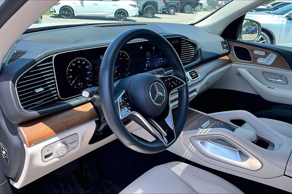 Used 2025 Mercedes-Benz GLE 350 4MATIC image 15