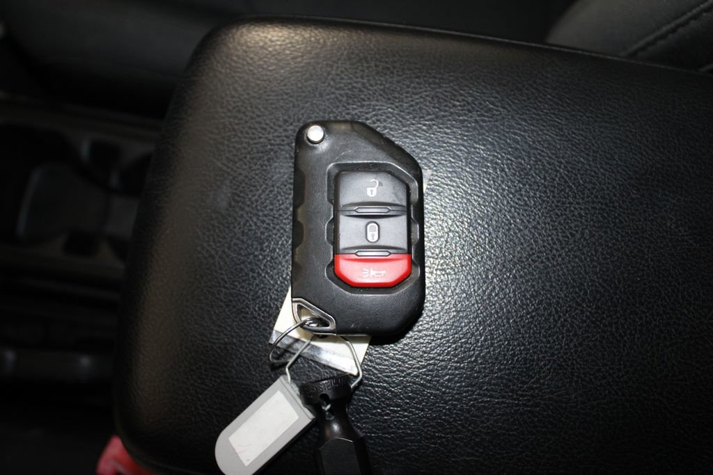 Used 2018 Jeep Wrangler Unlimited Sport S image 52