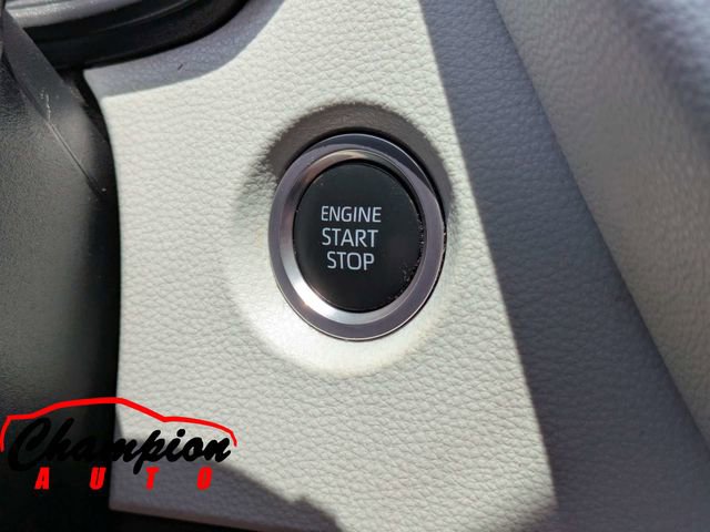 Used 2021 Toyota Corolla SE FWD image 28