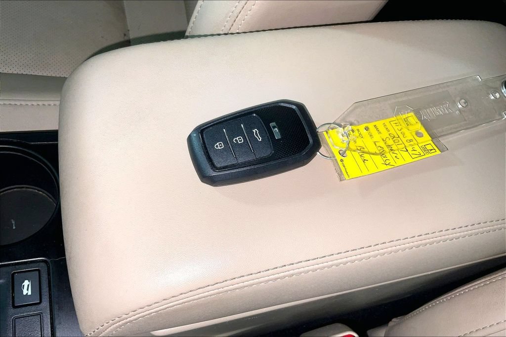 Used 2017 Subaru Legacy 2.5i Limited AWD/4WD image 13
