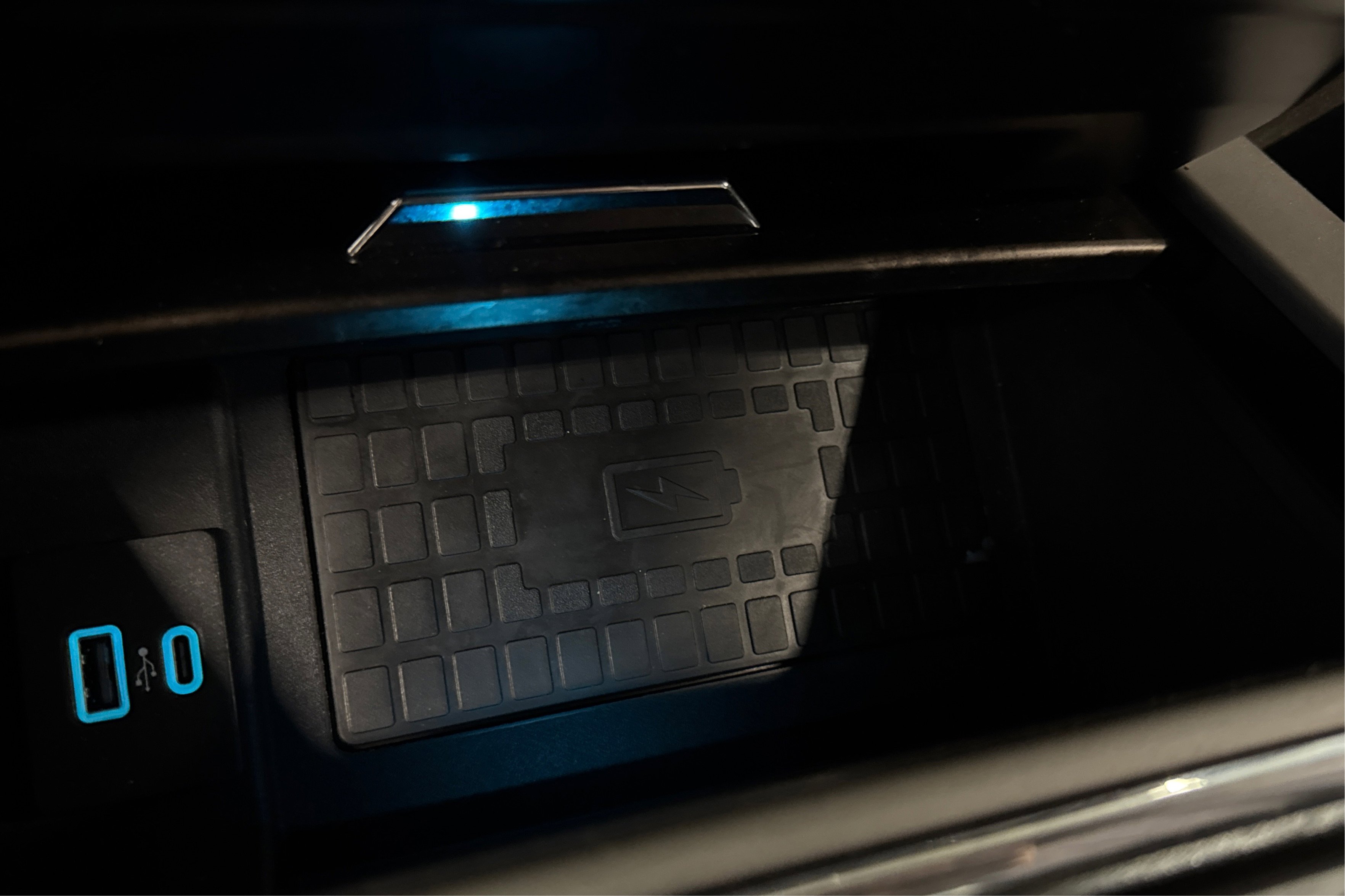 Used 2022 Ford F250 Lariat w/ Black Appearance Package image 39