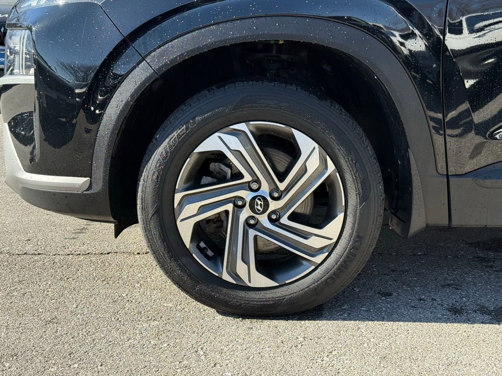 Used 2023 Hyundai Santa Fe SE image 4