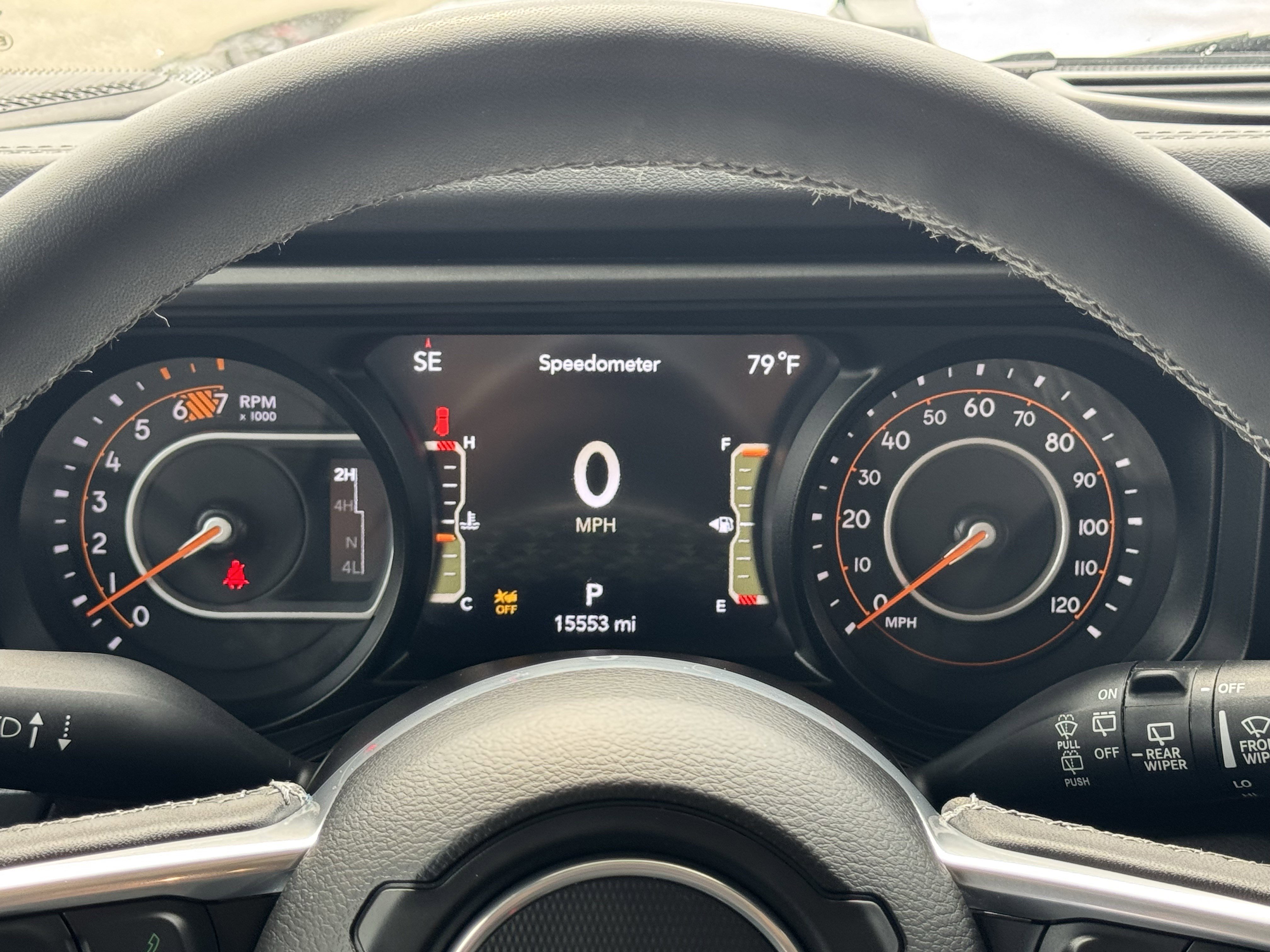 Used 2025 Jeep Wrangler Sahara image 17