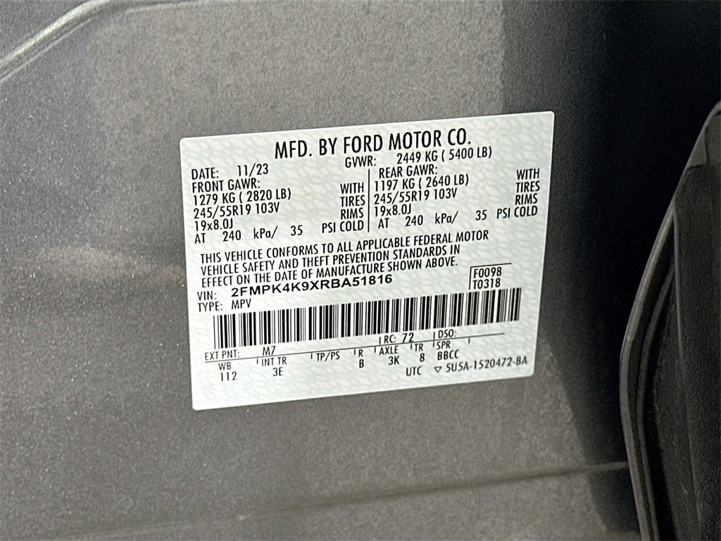 Used 2024 Ford Edge Titanium image 30