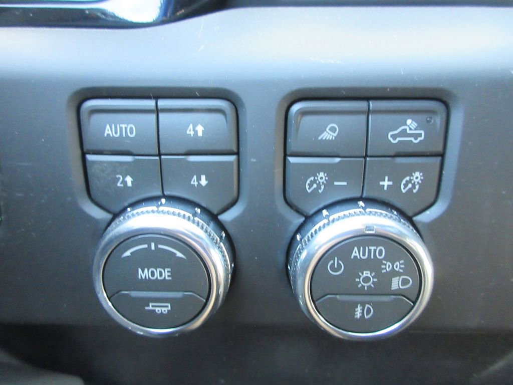 New 2026 GMC Sierra 3500 AT4 AWD/4WD image 17