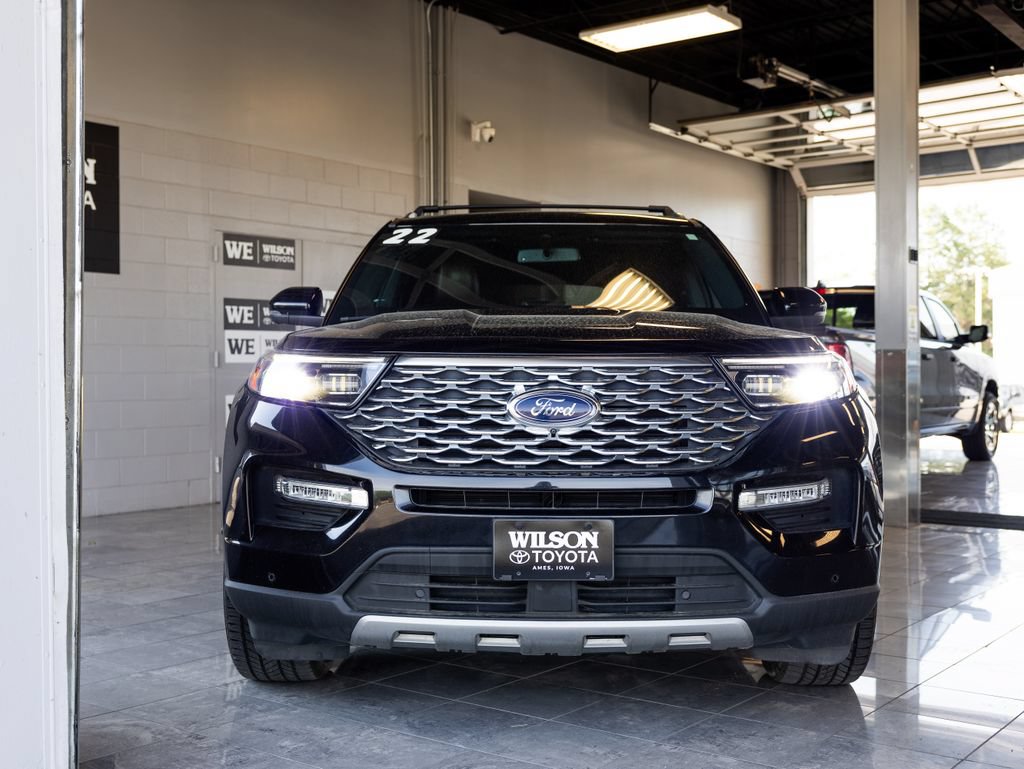 Used 2022 Ford Explorer Platinum w/ Equipment Group 601A AWD/4WD image 3