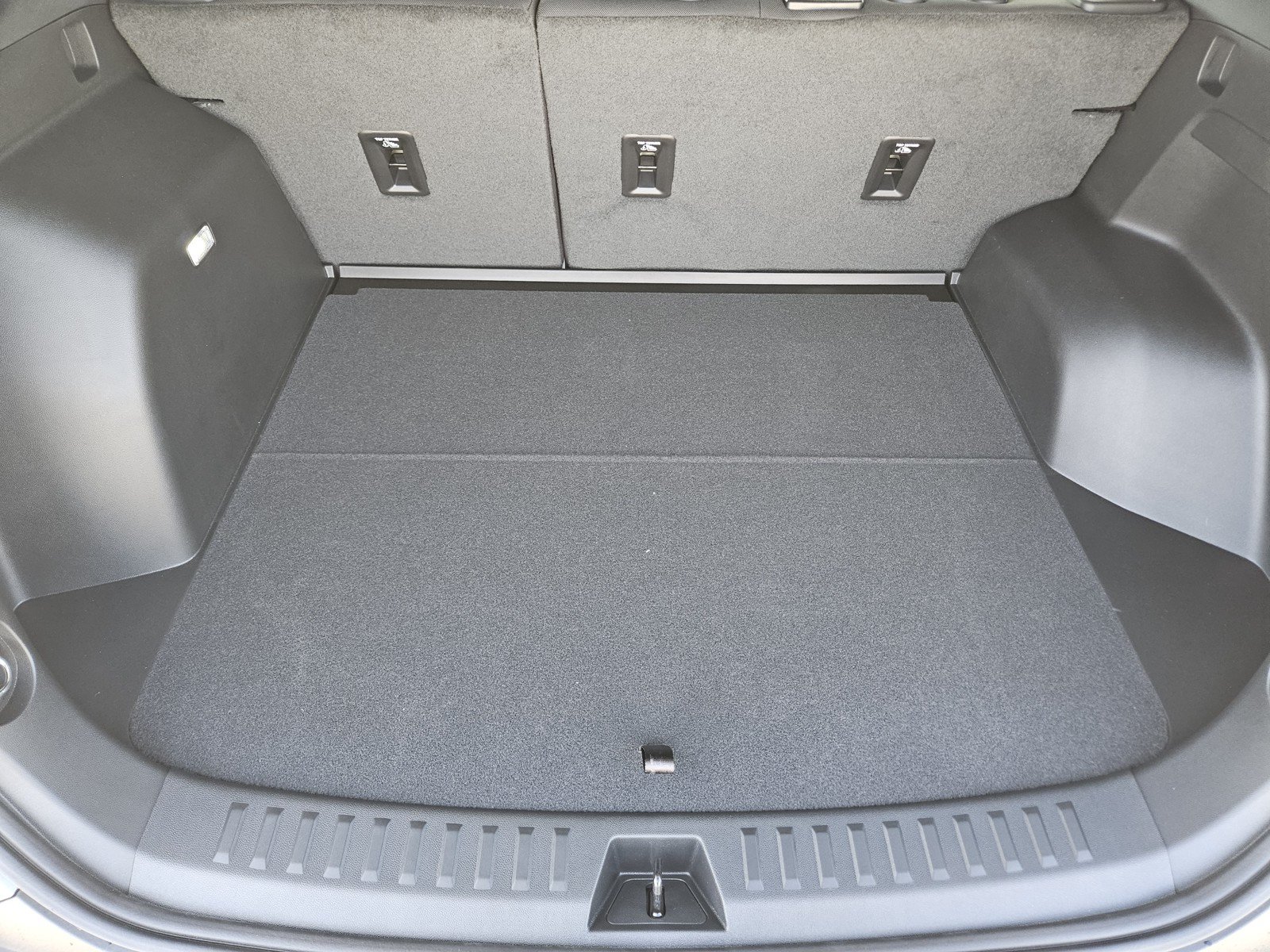 New 2027 GMC Terrain Elevation FWD image 21