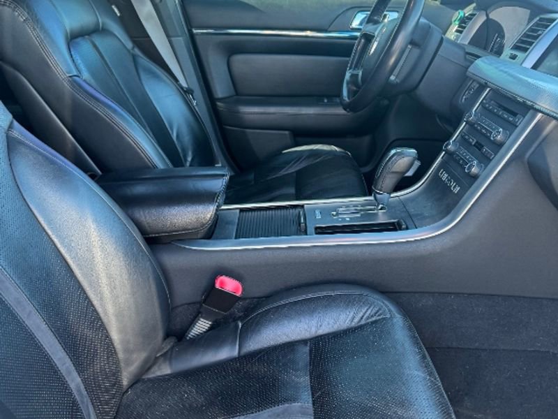 Used 2009 Lincoln MKS AWD image 27