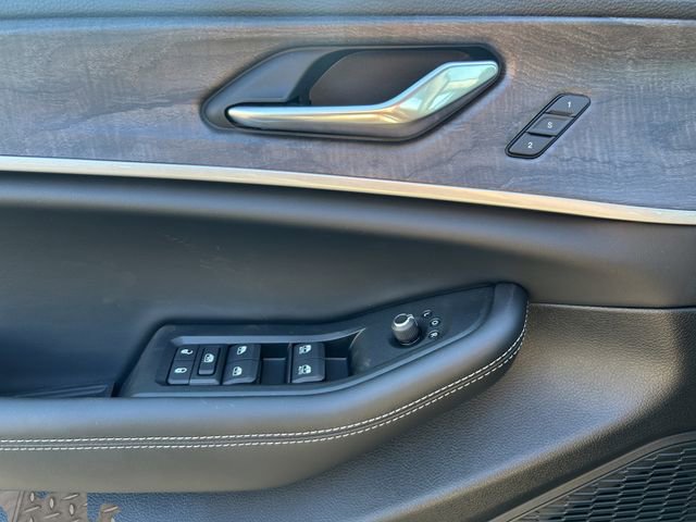 New 2025 Jeep Grand Cherokee Limited image 32