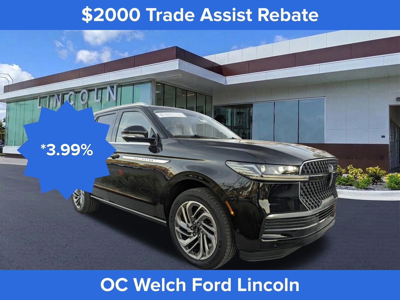 Used 2025 Lincoln Navigator Reserve image 3