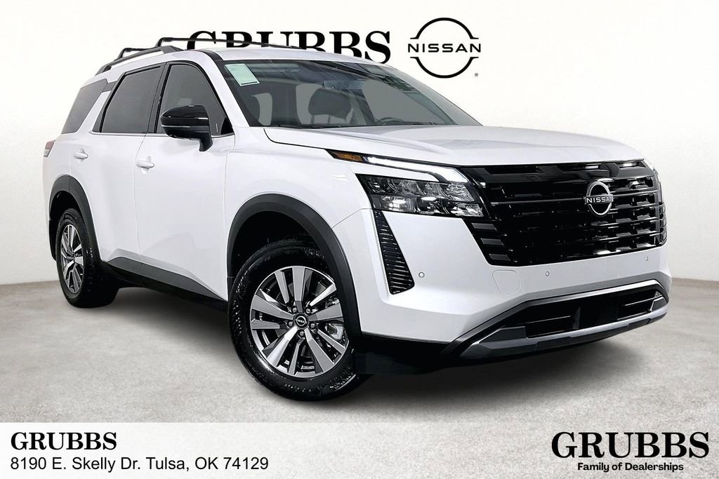 New 2026 Nissan Pathfinder SL image 1