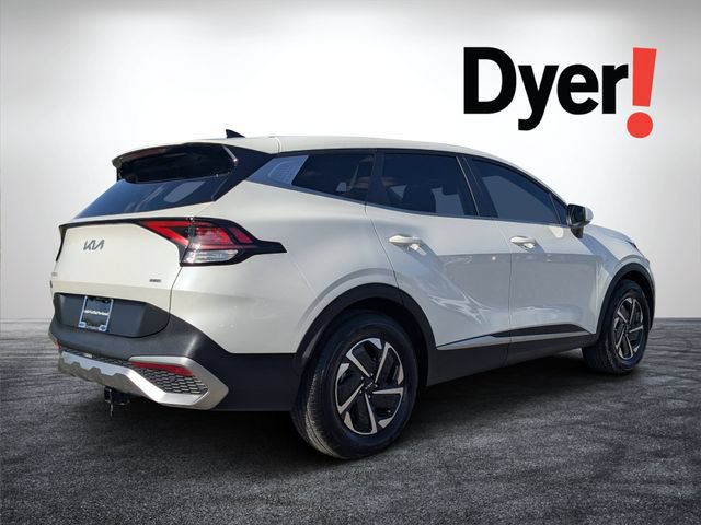 Certified 2025 Kia Sportage LX FWD image 3