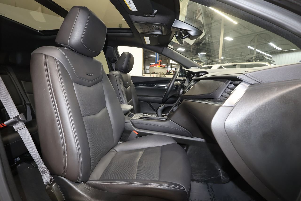 Certified 2025 Cadillac XT5 Premium Luxury image 27