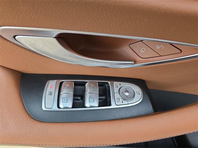 Used 2023 Mercedes-Benz E 450 4MATIC Cabriolet image 31