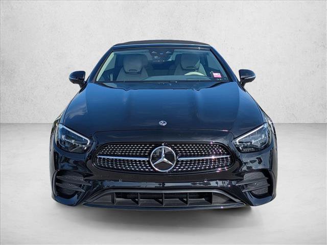Used 2023 Mercedes-Benz E 450 Cabriolet image 2
