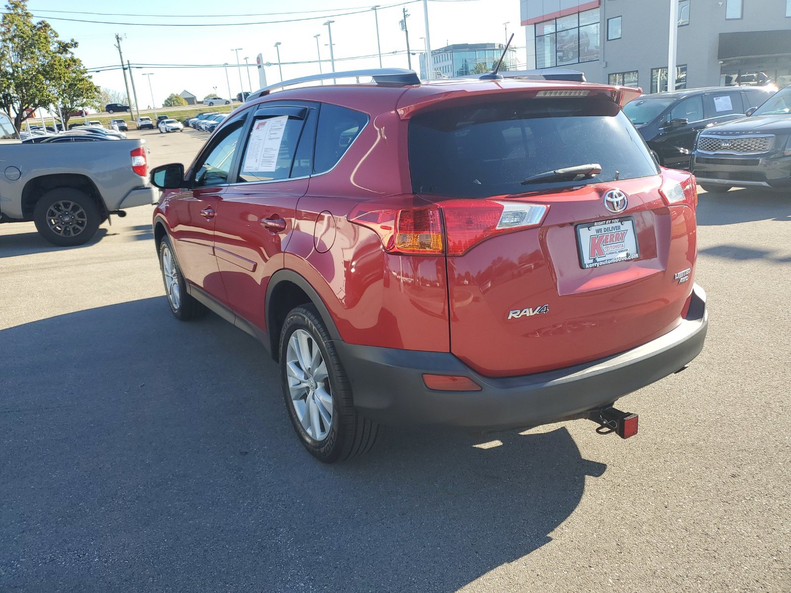 Used 2014 Toyota RAV4 Limited w/ Technology Package AWD/4WD image 3