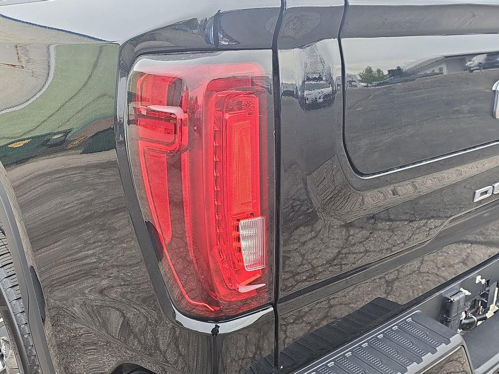 Certified 2023 GMC Sierra 1500 Denali w/ Denali Reserve Package AWD/4WD image 40