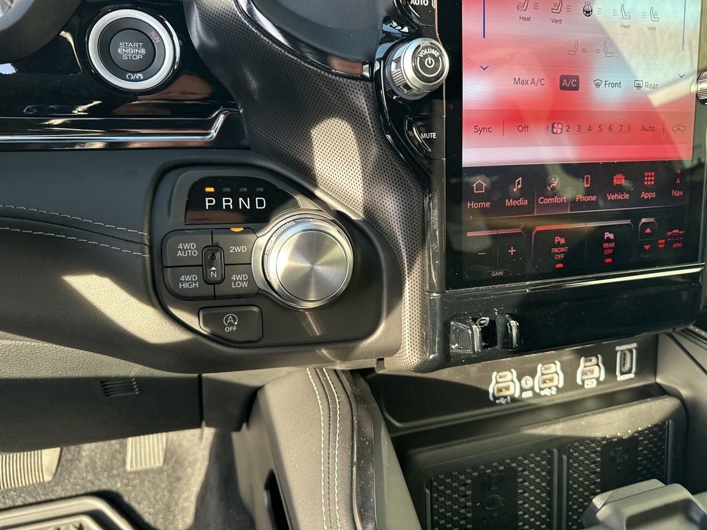 New 2026 RAM 1500 Limited AWD/4WD image 16