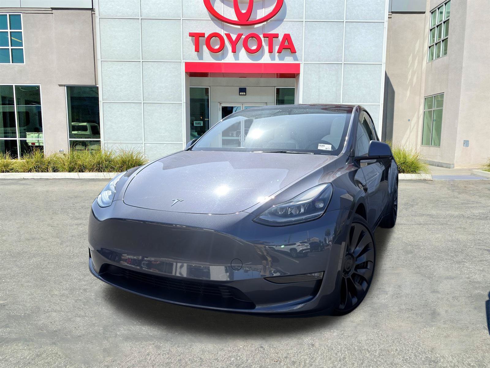 Used 2023 Tesla Model Y Performance AWD/4WD image 4