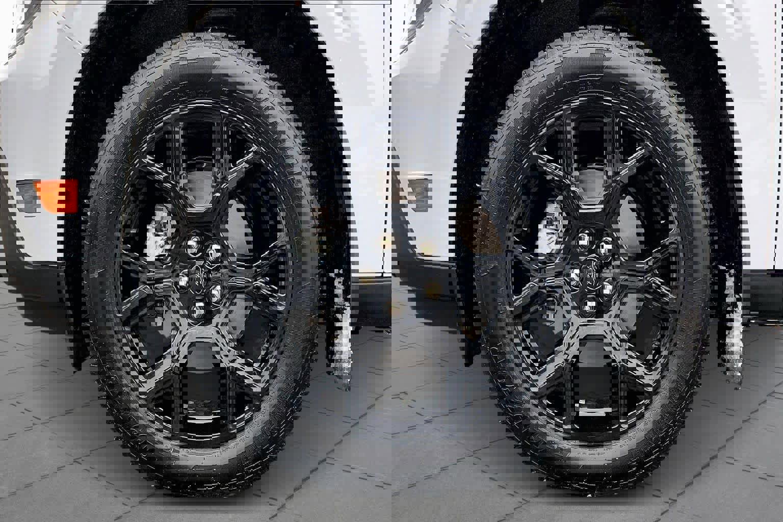 Used 2025 Ford Maverick XLT w/ XLT Luxury Package image 10