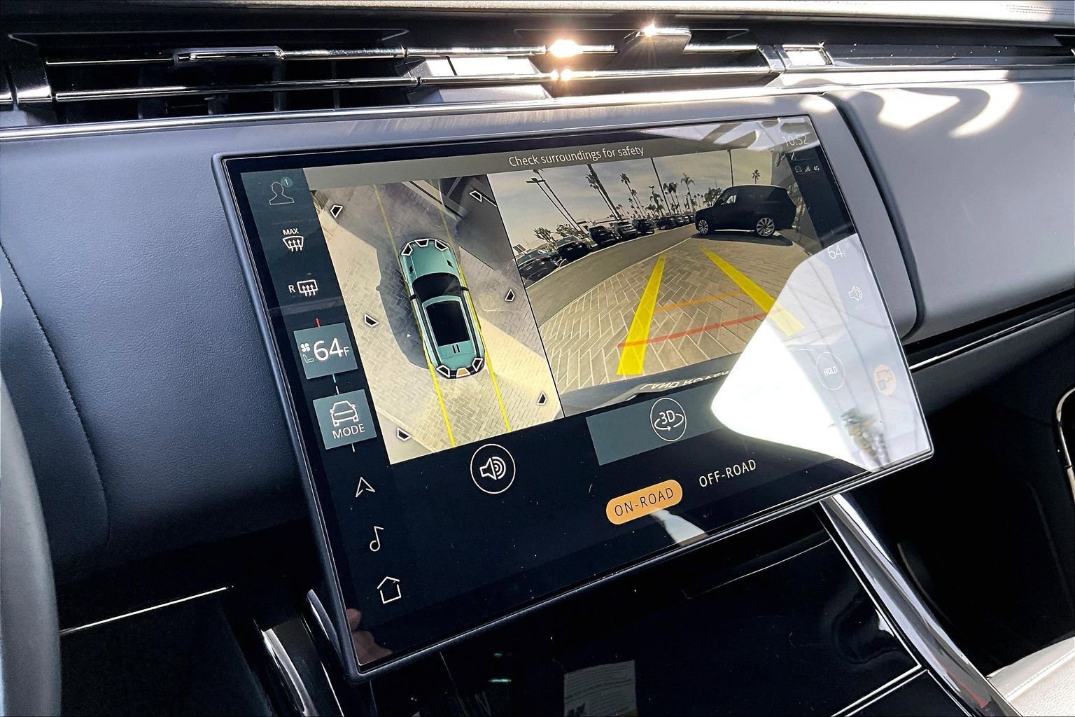 Used 2025 Land Rover Range Rover Sport image 21