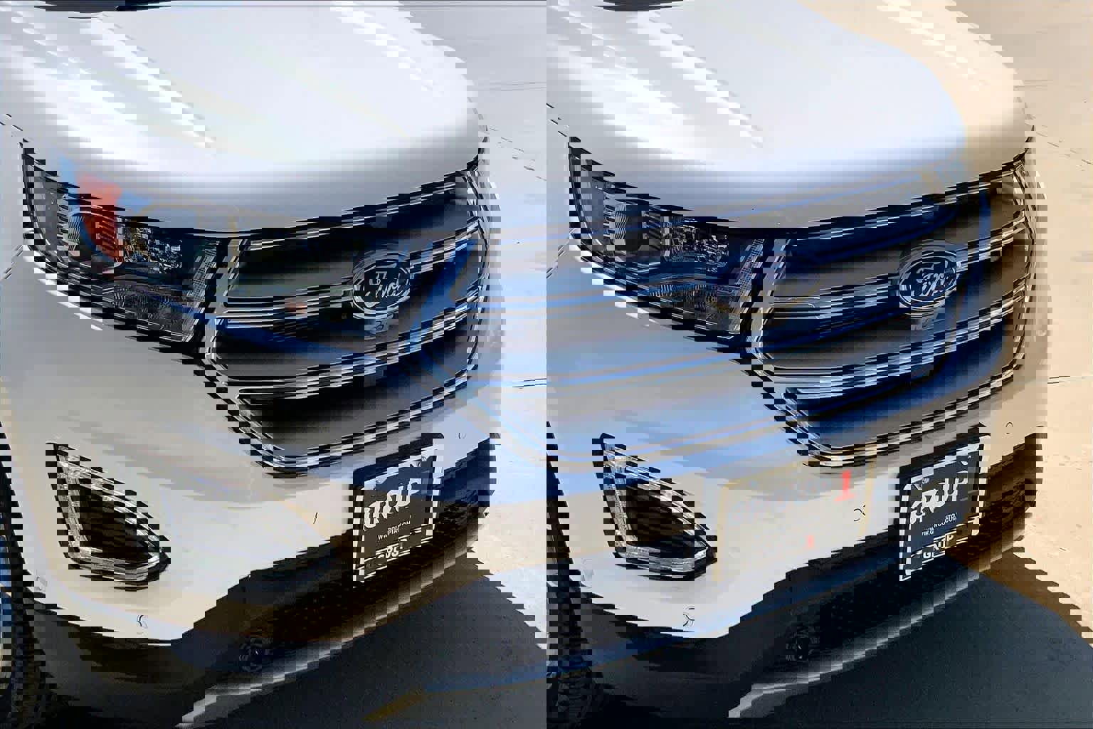 Used 2016 Ford Edge Titanium w/ Equipment Group 302A AWD/4WD image 30