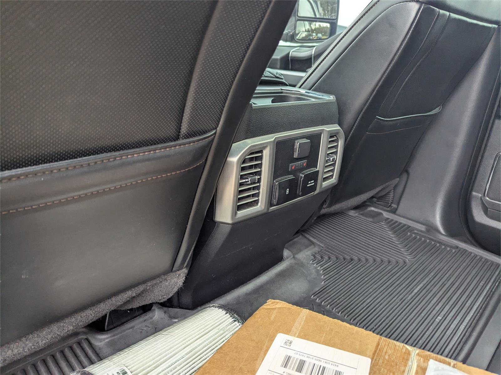 Used 2018 Ford F350 Platinum w/ Platinum Ultimate Package image 13