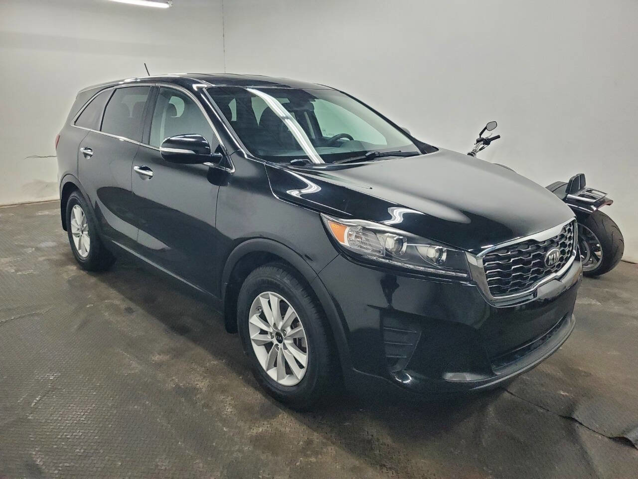 Used 2019 Kia Sorento FWD image 3