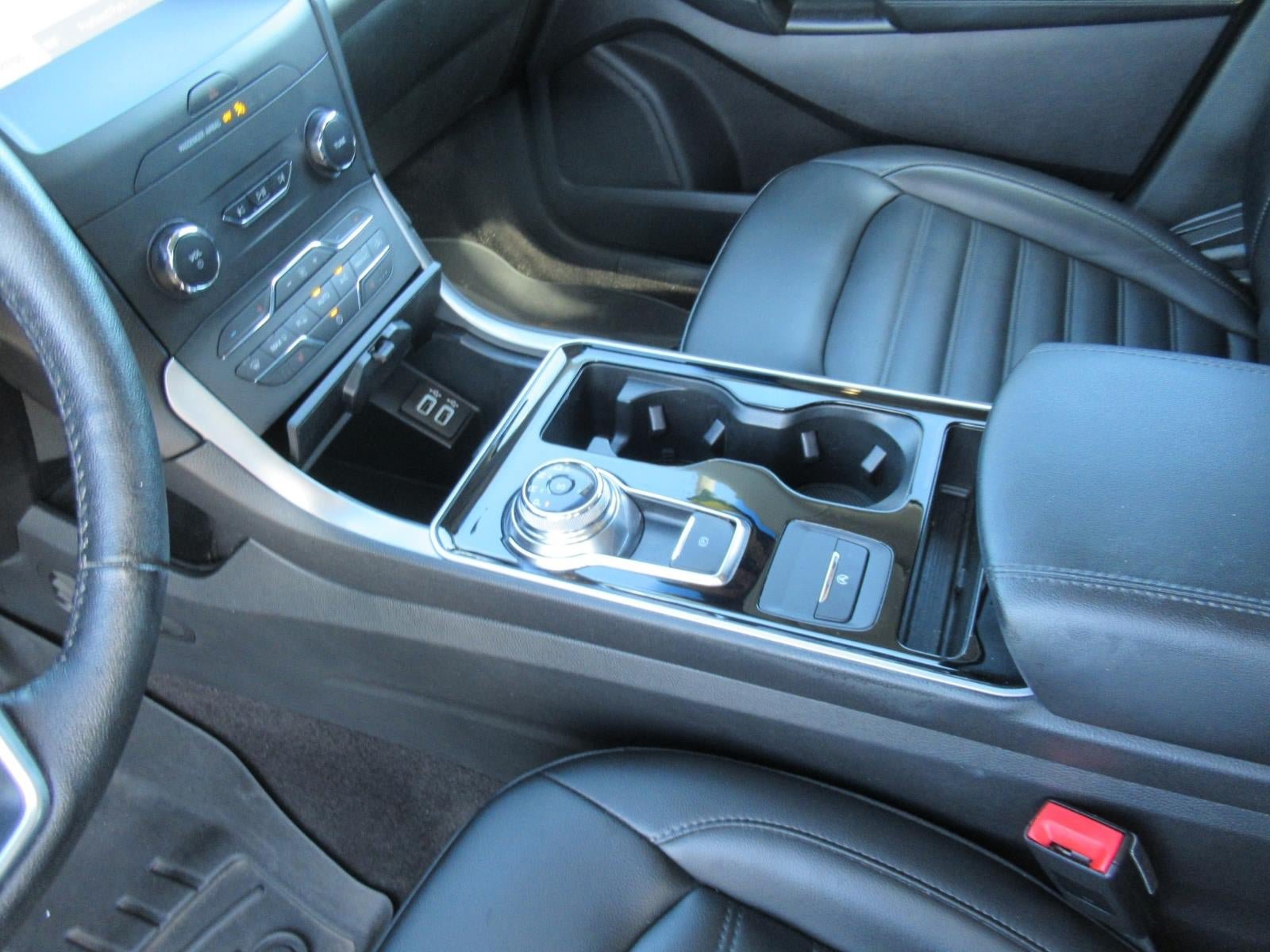 Used 2020 Ford Edge SEL w/ Convenience Package AWD/4WD image 18